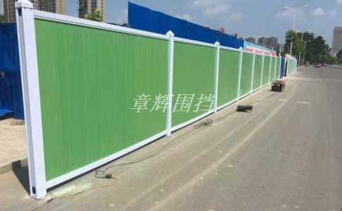市政围挡的数量和长度与工程规模有关吗？