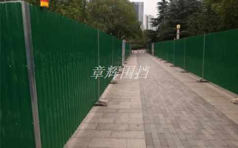 如何合理选用材料组合来提高市政围挡的整体性能？(了解市政围挡材料组合的原则)